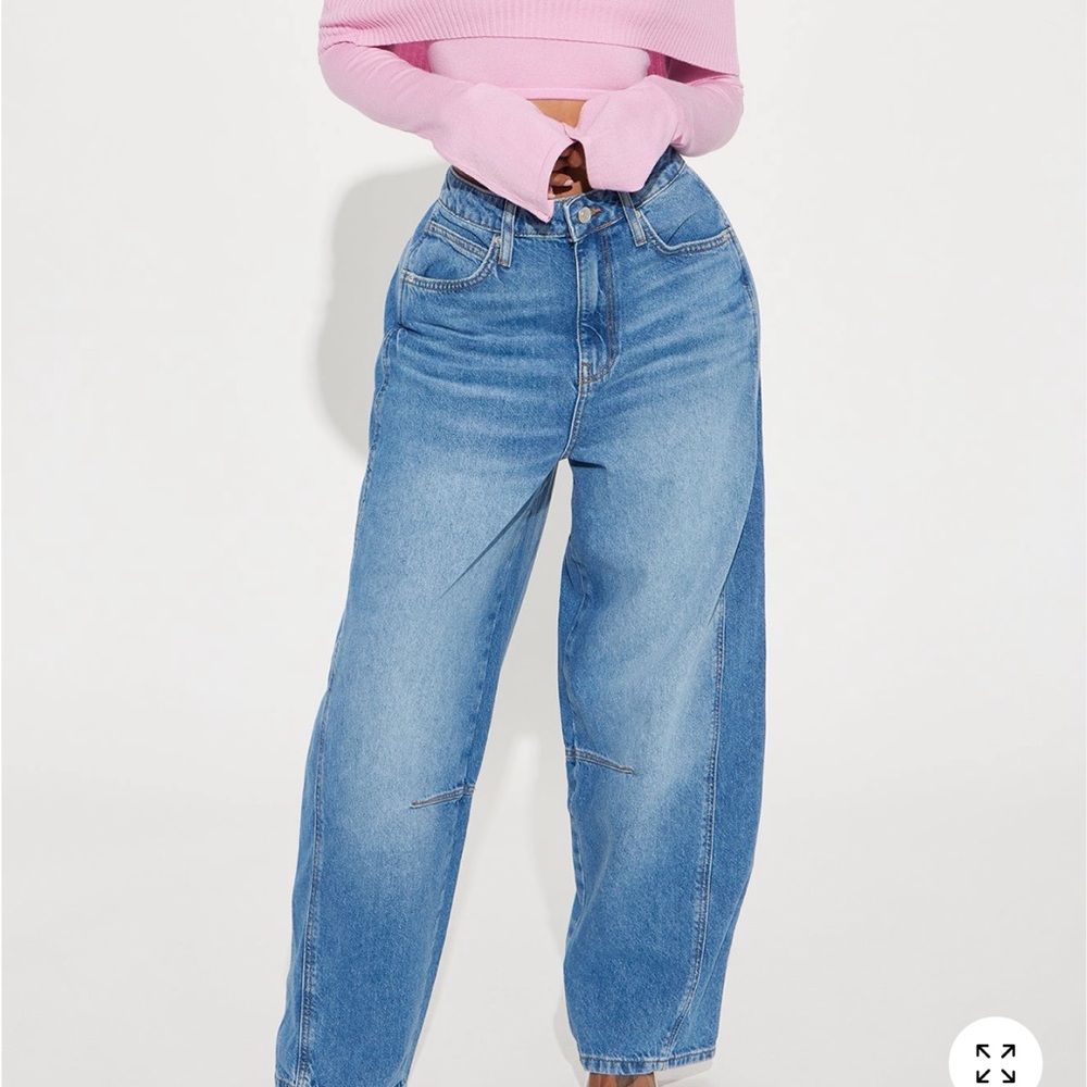 Pink Off-Shoulder Ribbed Crop Top - Picture 2 of 2